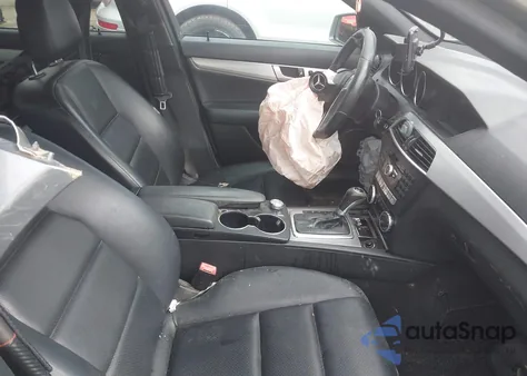 2014 Mercedes-Benz C 300 Luxury 4Matic/Sport 4Matic from USA, damaged, VIN WDDGF8AB7EG206836